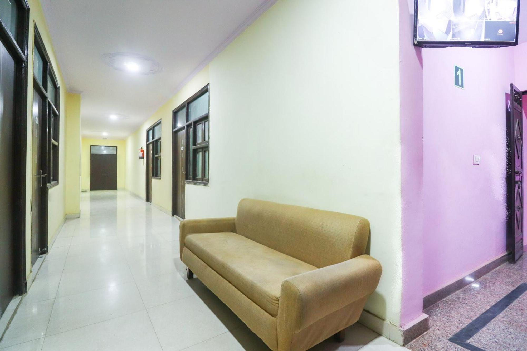 Hotel O Sunrise Inn Indirapuram ภายนอก รูปภาพ